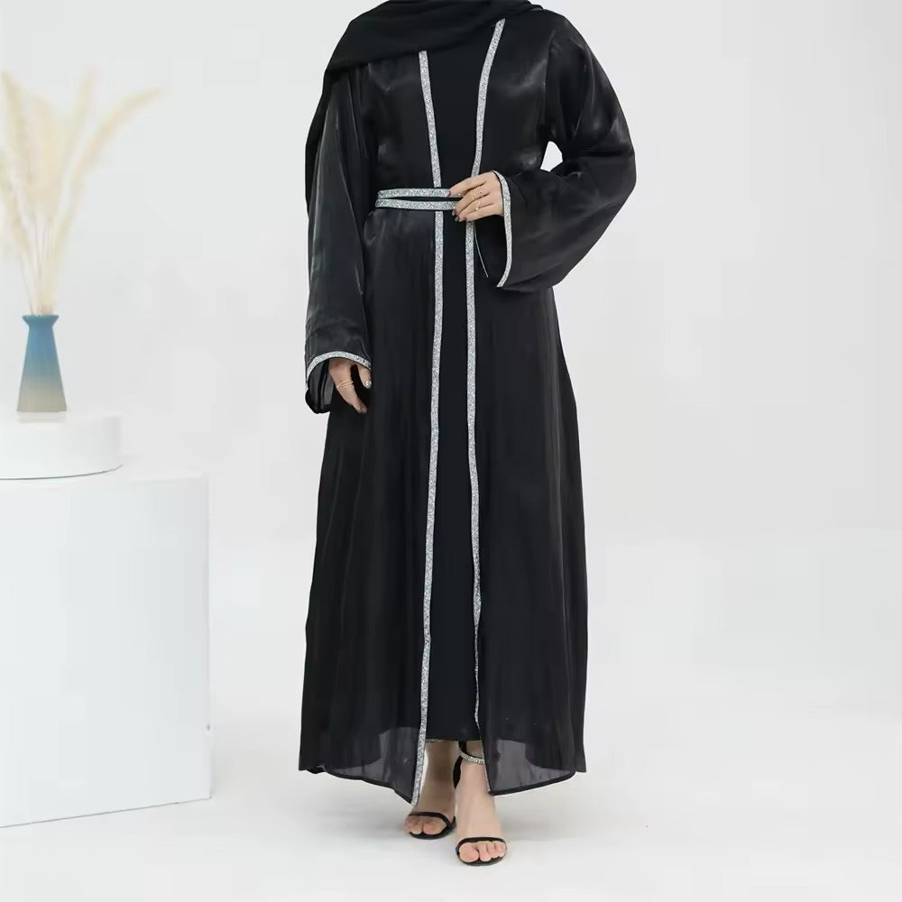 Glamouröse Kaftan Abaya mit Kapuze Eleganz in Satin