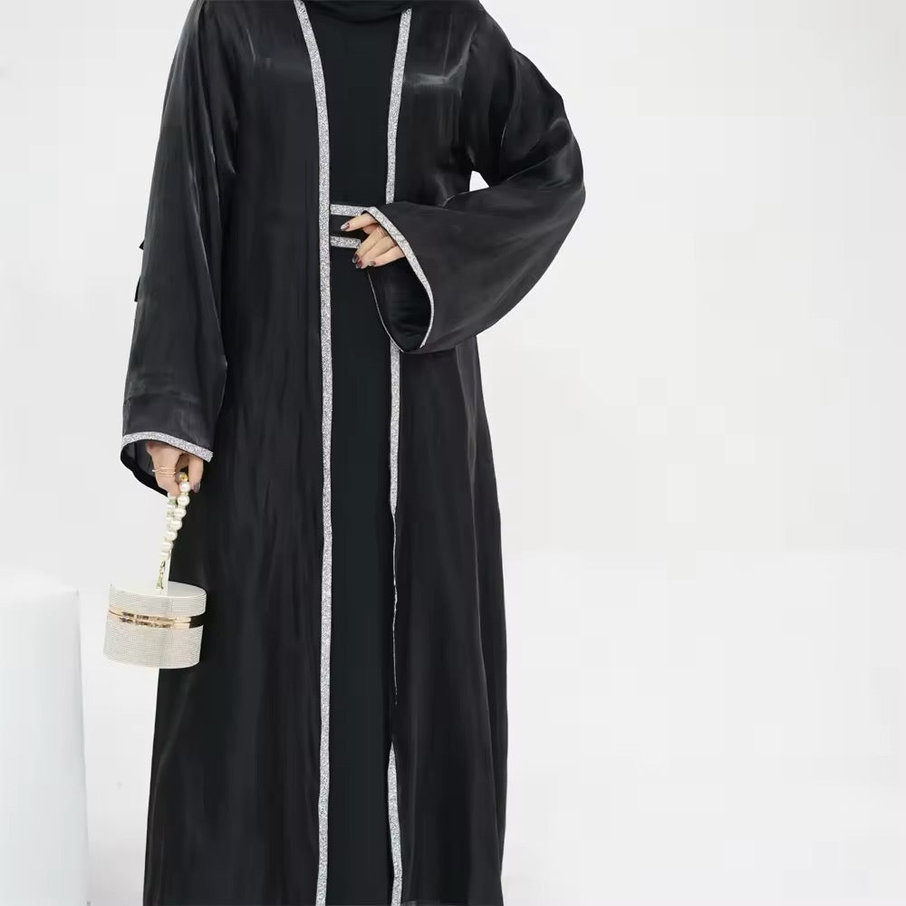 Glamouröse Kaftan Abaya mit Kapuze Eleganz in Satin