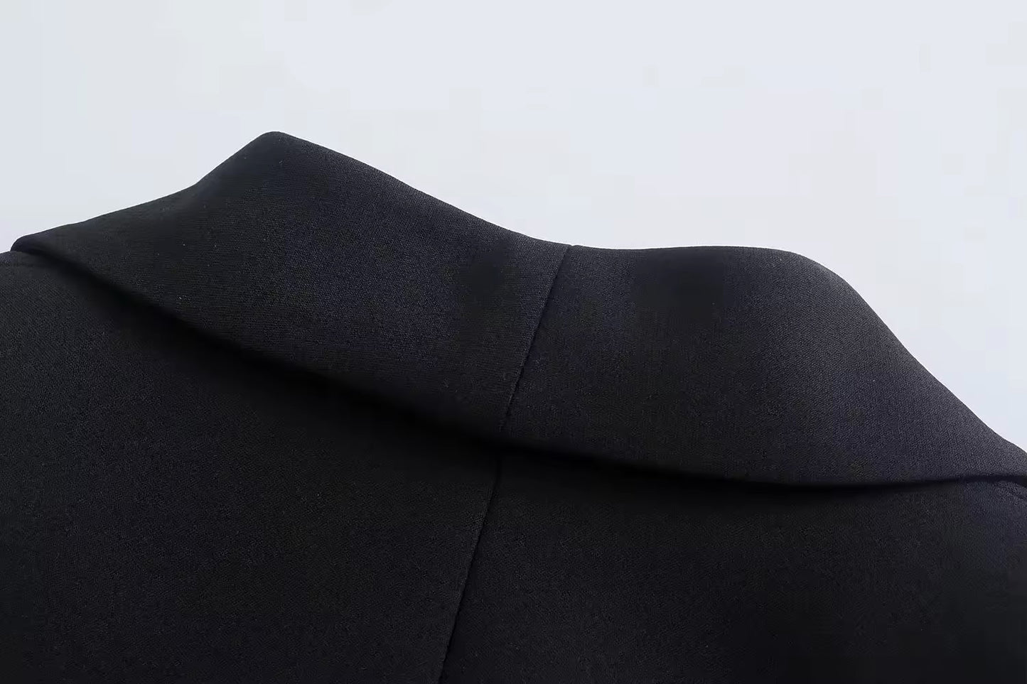 Elegante Damen Blazerjacke mit Goldknöpfen Zeitloser Chic