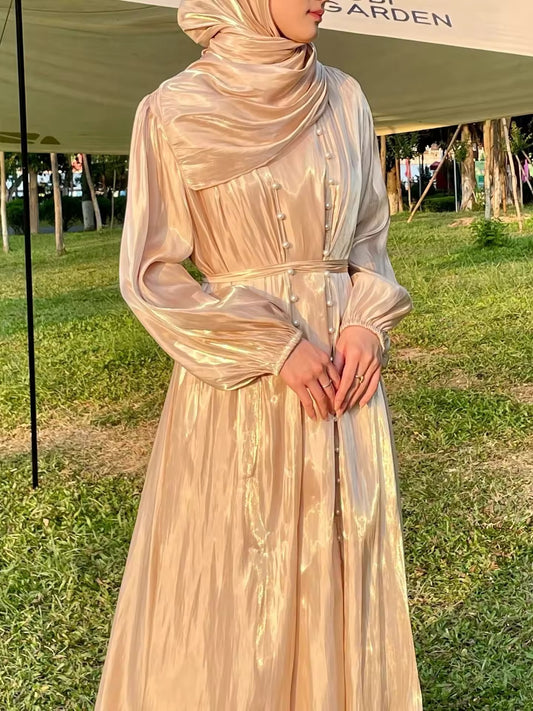 Elegantes Satin-Dreiteiliges Set – Maxikleid mit Gürtel und Schal