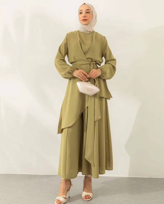 Zweiteiliger Jumpsuit in Grau  Elegante Modest Fashion