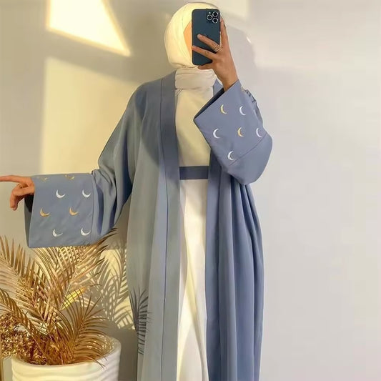 Abaya Lunar Elegance Stilvolle Abaya mit Halbmond-Stickerei