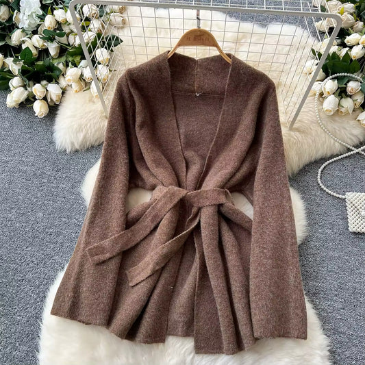 Zweiteiliges Strick-Set Maxikleid und Cardigan in drei Farben