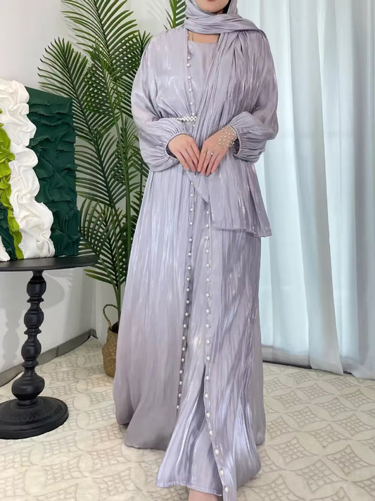 Elegantes Satin-Dreiteiliges Set – Maxikleid mit Gürtel und Schal