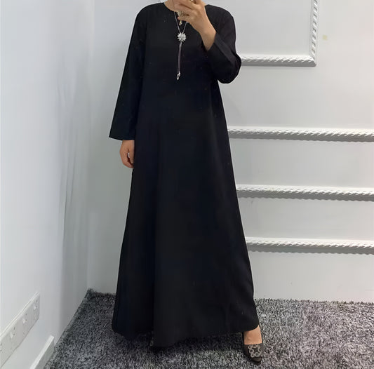 Elegante Damen-Abaya mit Perlendetails