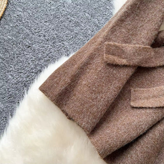 Zweiteiliges Strick-Set Maxikleid und Cardigan in drei Farben