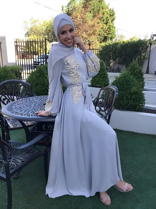 Elegance Maxi Dress mit Stickerei-Details