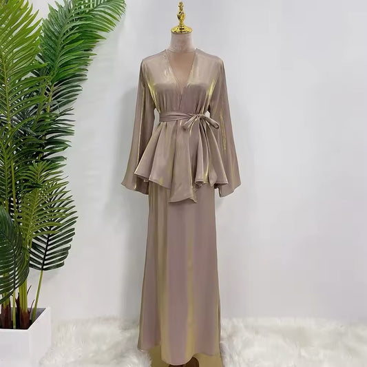 Satin Wickelkleid “Grace” mit Taillengürtel