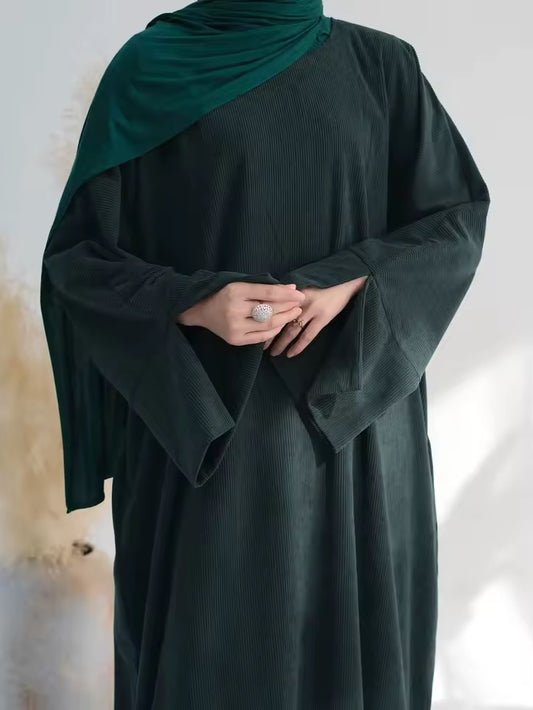 Abaya Nura Eleganz in fließendem Design