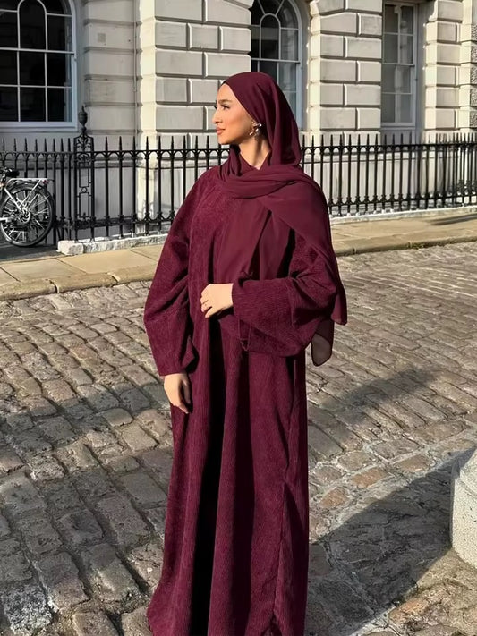 Abaya Nura Eleganz in fließendem Design