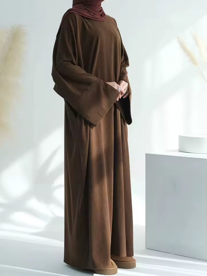 Abaya Nura Eleganz in fließendem Design