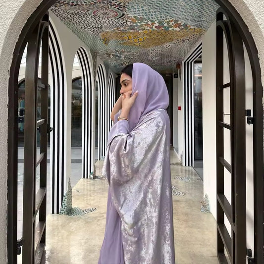 Luxuriöse Schimmer-Abaya aus Satin