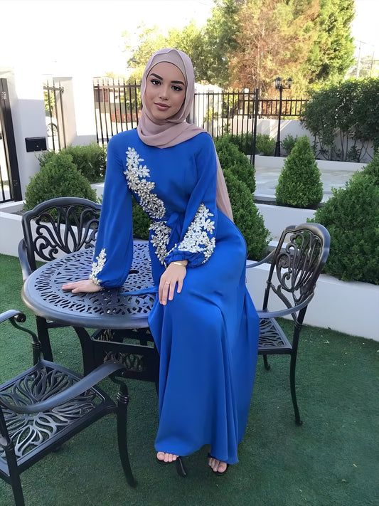 Elegance Maxi Dress mit Stickerei-Details