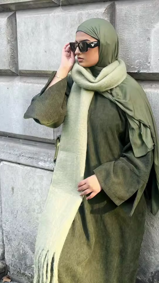 Abaya Nura Eleganz in fließendem Design